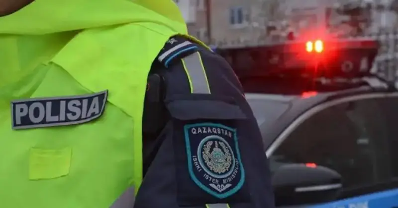  Полицей басынан ауыр жарақат алған науқасты ауруханаға жеткізуге көмектесті 