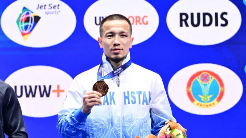 Айдос Султангали завоевал бронзу чемпионата мира по борьбе в Астане