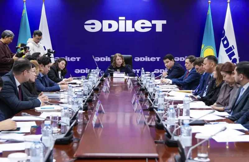Партия “Әділет” рассматривает пути цифровизации программы “Таза Қазақстан” и внедрения ESG-стандартов