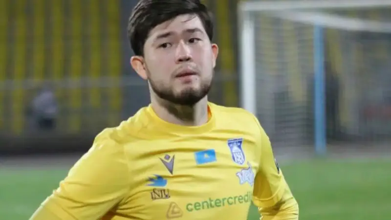 Вратарь сборной Казахстана завершил карьеру в 23 года