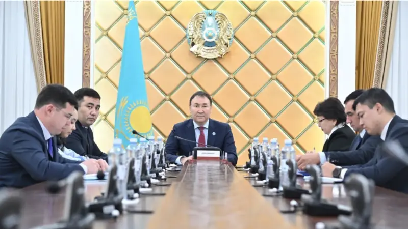 Халық Кеңесінің комиссия отырысында қауіпсіз еңбек, балалар денсаулығы мәселесі талқыланды