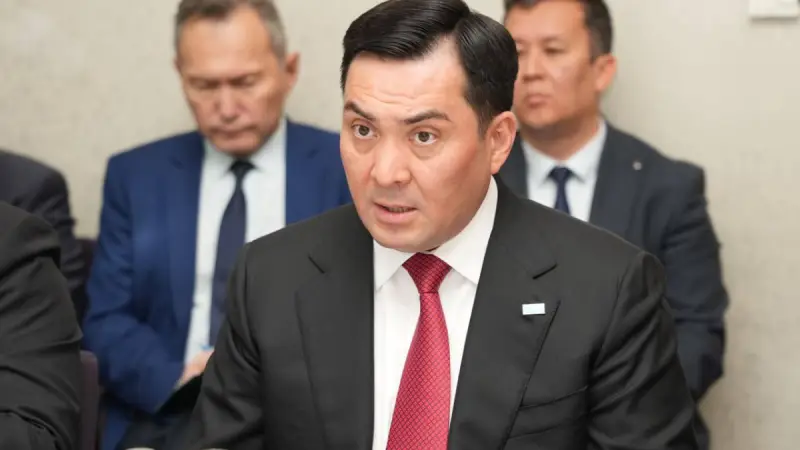 Казахстан и CNPC обсудили расширение нефтепереработки и газохимические проекты