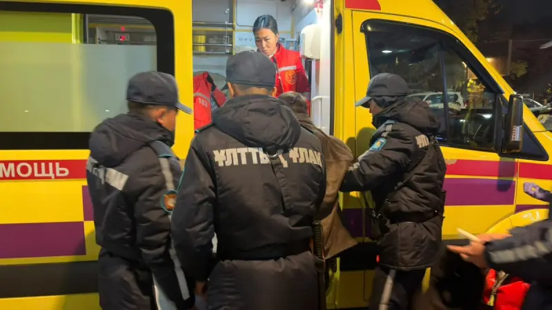 Мужчина потерял сознание прямо на улице Алматы