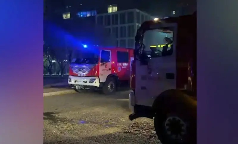 Автотұрағы өрт: Астанада  32 адам құтқарылды