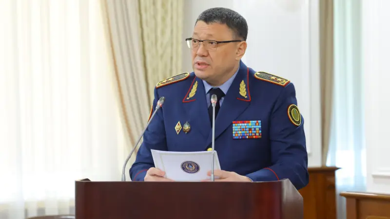 5,6 млн литров нелегального алкоголя выявили в Казахстане