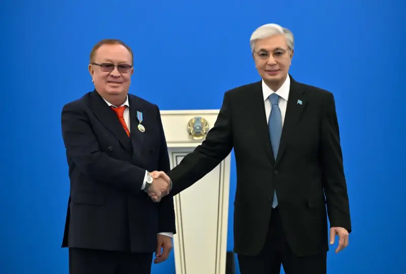 Алтынбек Қоразбаев: Республика күні – елдігімізді дәріптеп, ұлттық өнерімізді ұлықтайтын мереке