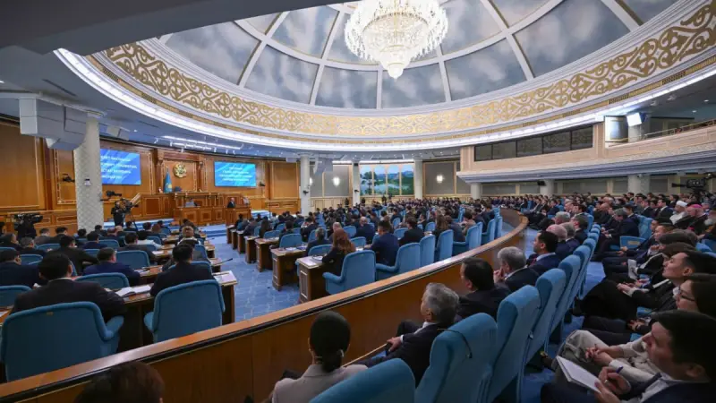 Токаев: Казахстан обязан создать цифровую экономику