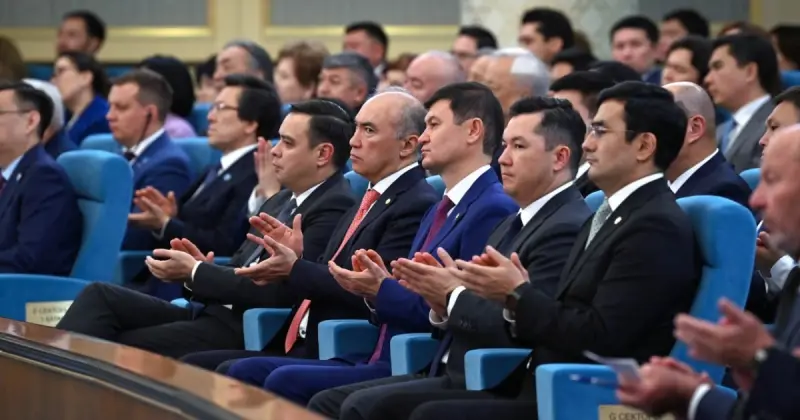   Тең мүмкіндік беріп, әділ бәсекеге жол ашу қажет – Президент кәсіпкерлерге қолдау көрсетуді тапсырды   
