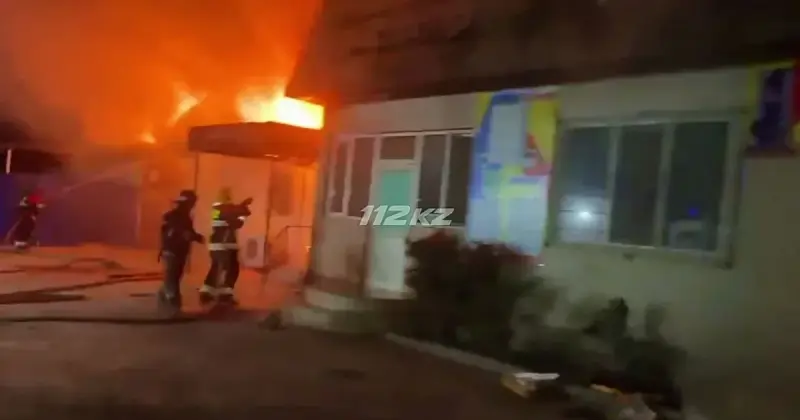 Алматы облысында екі дүкен өртенді