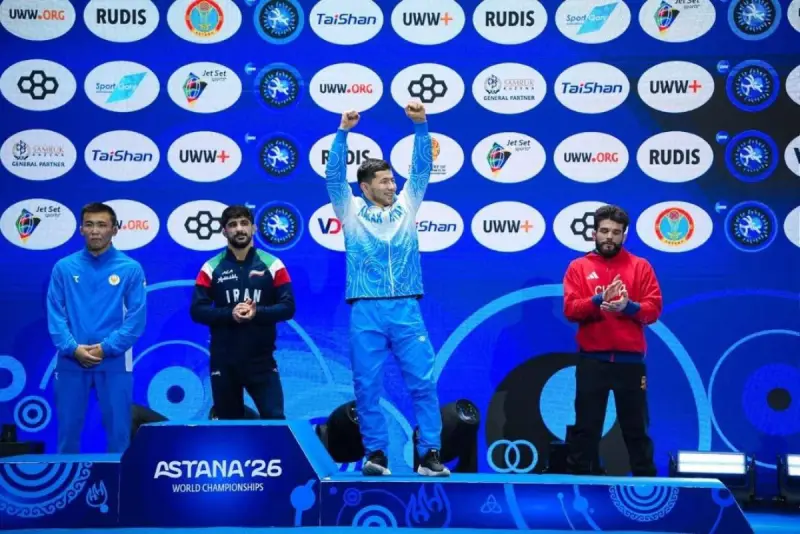 Казахстанец стал бронзовым призером чемпионата мира
