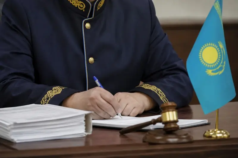 За нелегальные займы владельца ломбарда на год лишили свободы в Астане