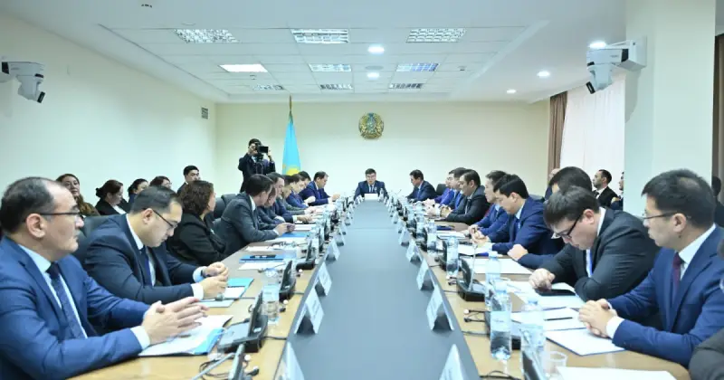  Құрылтай комитетінде өңірлік инфрақұрылымды дамыту мәселелері талқыланды 