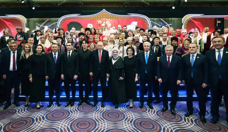 ТМҰ-ға мүше елдер басшылары түркі әлемі өнер шеберлерінің концертін тамашалады