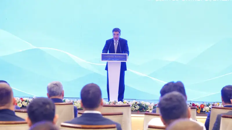 Премьер-министры Казахстана и Кыргызстана приняли участие во Втором форуме межрегионального сотрудничества в Бишкеке