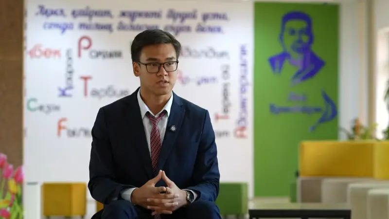Жеңімпаз ұлт: Банан қабығынан су тазартатын құрылғы жасаған жас ғалым әлем чемпионы атанды