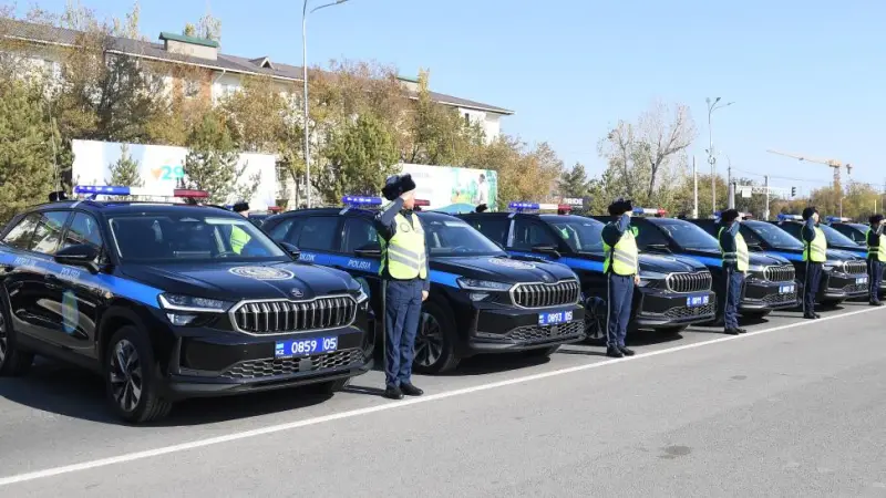 Полицейские Алматинской области получили новые служебные автомобили