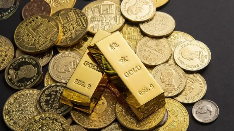 Алтын бағасы күрт құлдырады: фьючерстер 3 900 доллардан төмен түсті