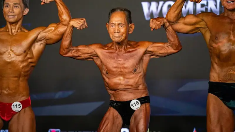 90-летний бодибилдер выступил на чемпионате мира
