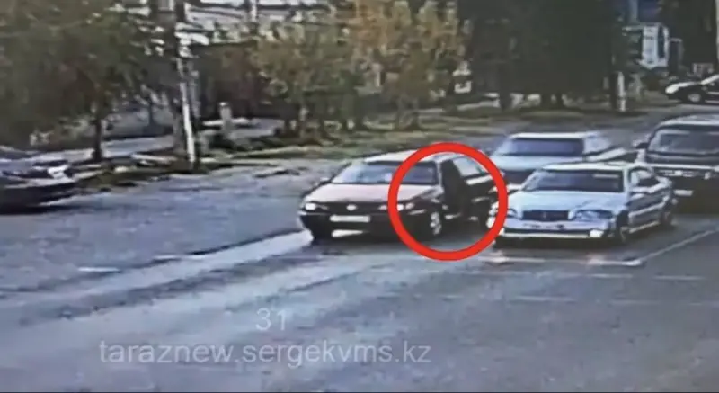 Таразда есігі жоқ Volkswagen көлігін басқарған жүргізуші жауапкершілікке тартылды