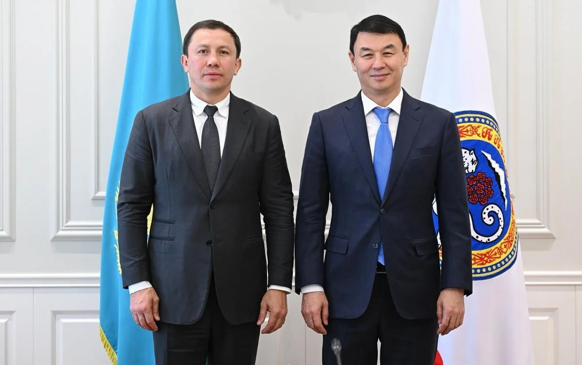 Дархан Сатыбалды мен Геннадий Головкиннің жұмыс кездесуі өтті