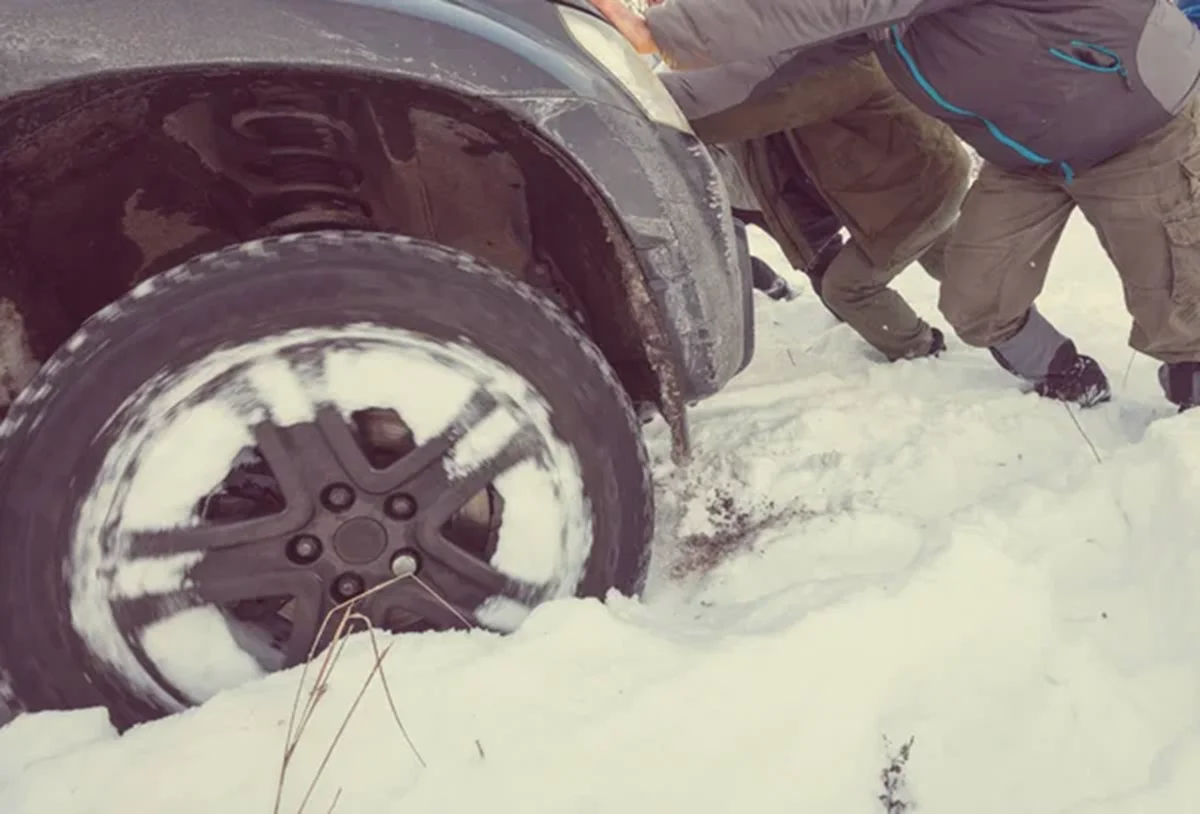 ТЖМ құтқарушылары бірнеше өңірде қар құрсауында қалғандарды құтқарды