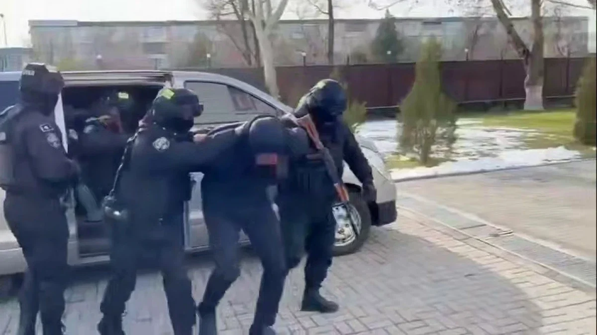 Шымкентте жолда болған қанды төбелес: төрт күдікті қолға түсті