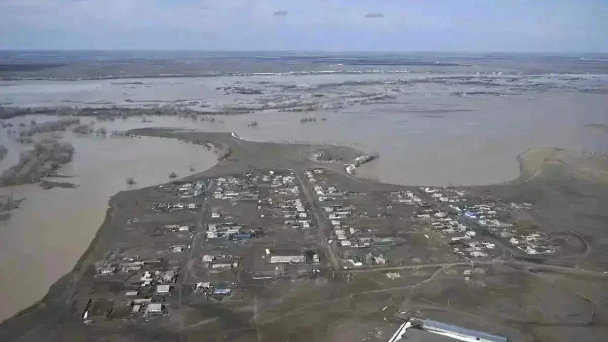 «Өз басым Ақмола мен ШҚО-да қауіп бар деп ойлаймын»: Бозымбаев су тасқыны туралы болжамын айтты