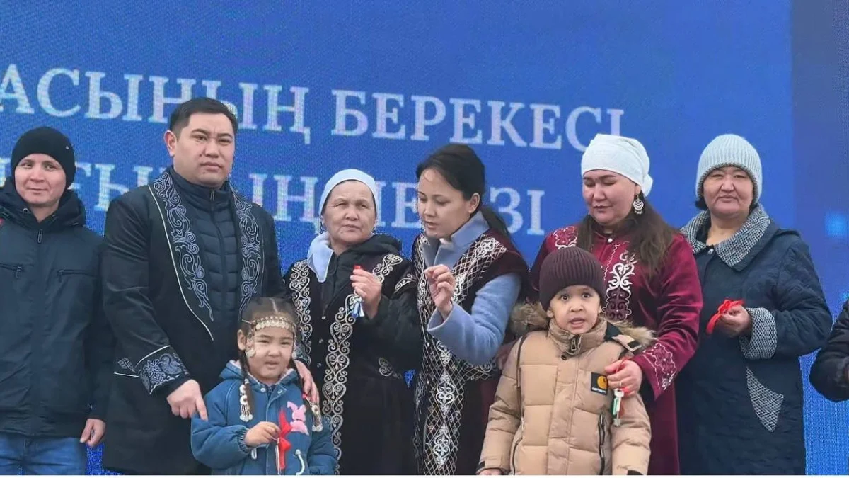Ақтөбе облысында 30 отбасы жаңа үйдің кілтін алды
