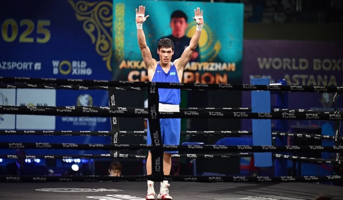Азия чемпионаты: Сабыржан Аққалықов финалда өзбекстандық боксшыны жеңді