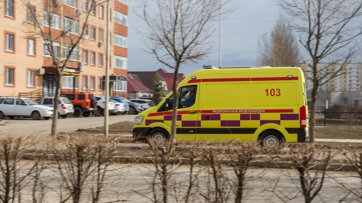 Қазақстанда жедел жәрдем көліктері жол ережесін бұзған өзге көліктерді тіркей алады