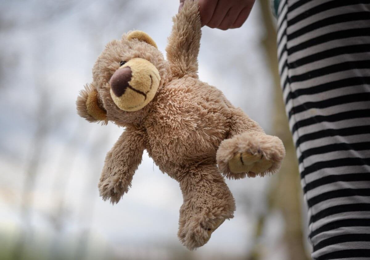 Прохожая спасла 5-летнюю девочку от извращенца в России
