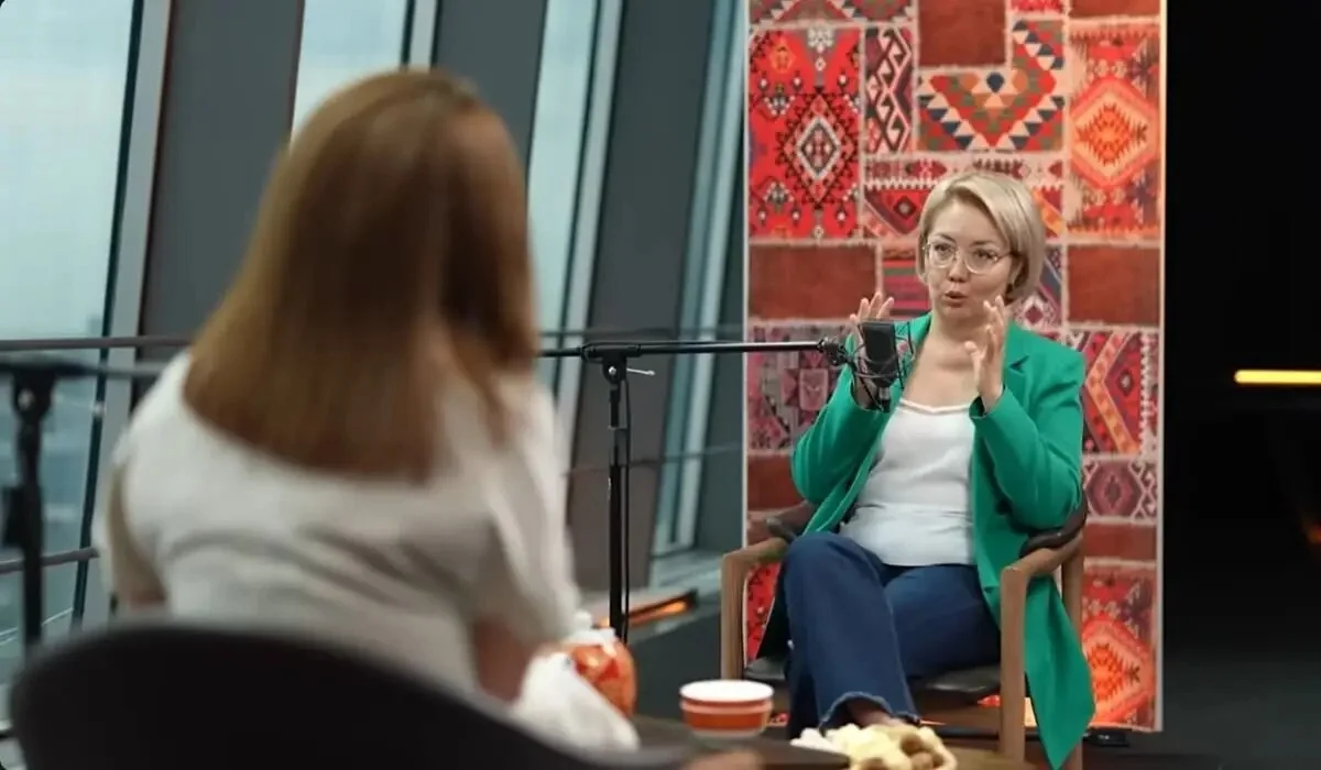 «Адамды тобырға айналдырудың оңай жолы…»: неге бүгін кітап оқу бұрынғыдан да маңызды