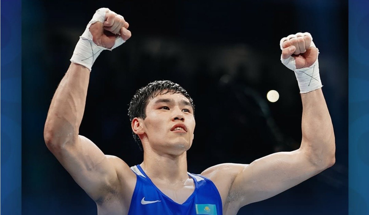 Казахстанец Аккалыков проиграл представителю Узбекистана на World Boxing