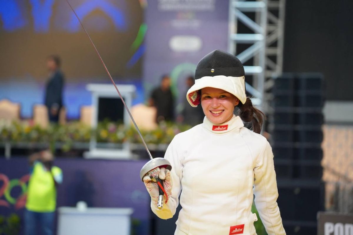 Қазақстандық семсерлесуші Азия чемпионатында тарихи алтын жеңіп алды