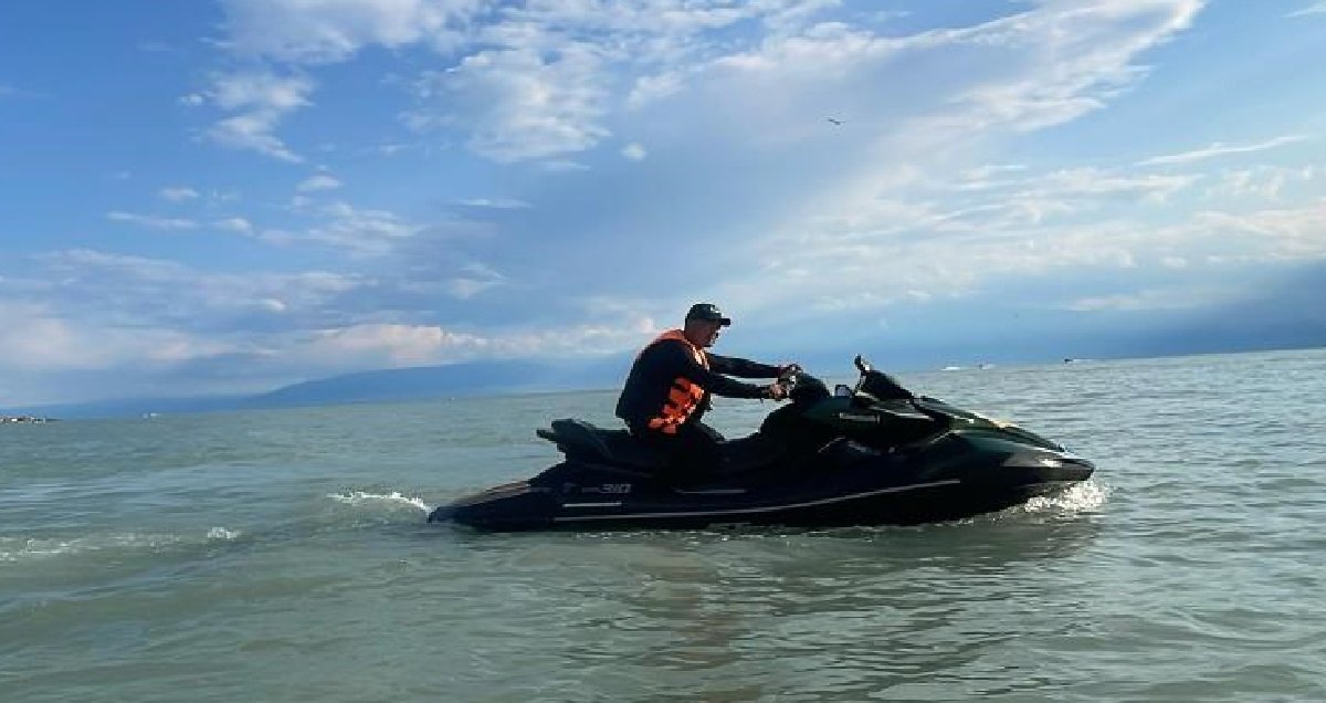 За пределами буйки: девушку спасли на Капчагайском водохранилище