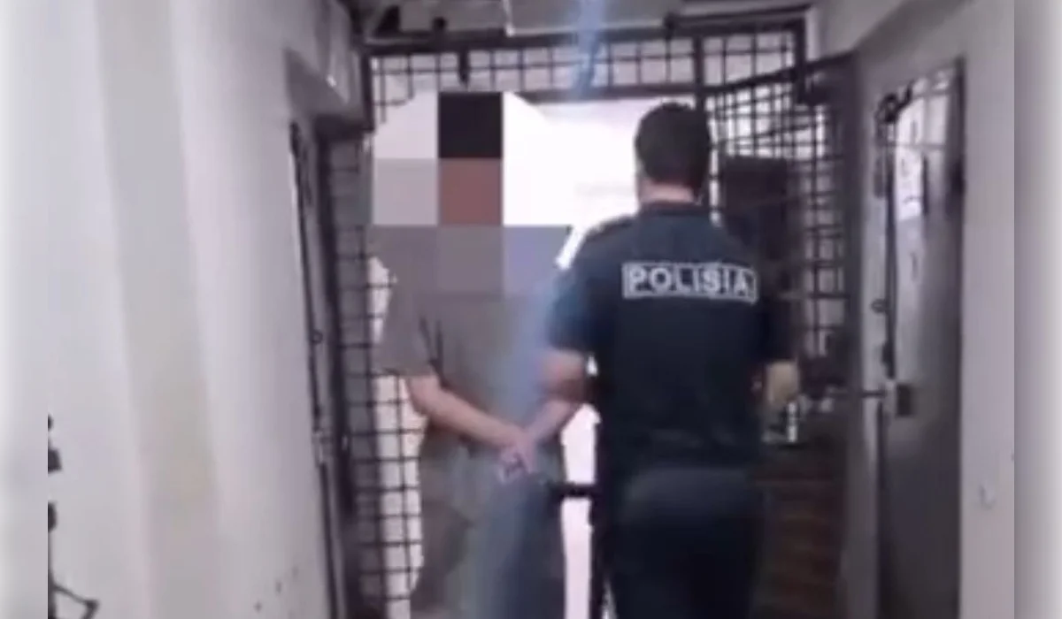 Вез наркотики курьерам-закладчикам: крупную партию синтетики изъяли в Акмолинской области