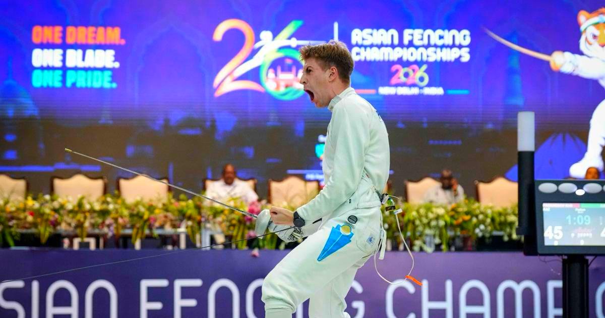 19-летний казахстанец победил олимпийского чемпиона и взял золото ЧА
