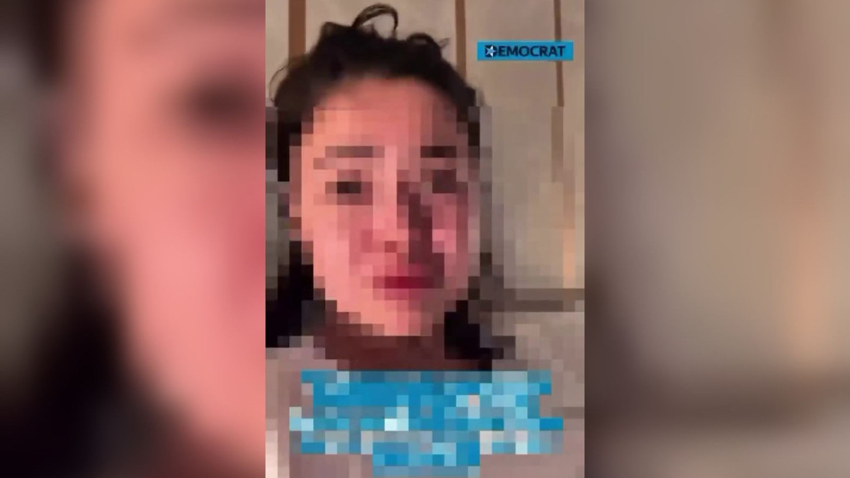 «Әкем бала күнімде зорлады»: Желіде шу шығарған блогер қыздың үстінен іс қозғалды