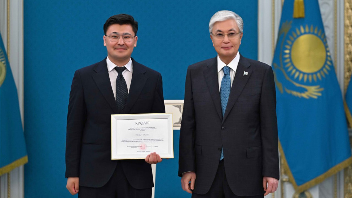 Корреспондент BAQ.KZ Олжас Адай стал обладателем президентского гранта