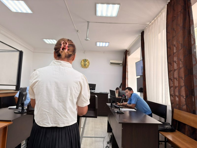 Многодетную актюбинку отправили в тюрьму после миллионного дохода