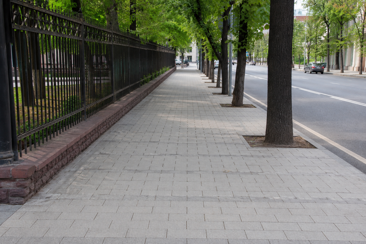 Казахстанцев лишают привычной езды: на тротуарах скоро начнут штрафовать