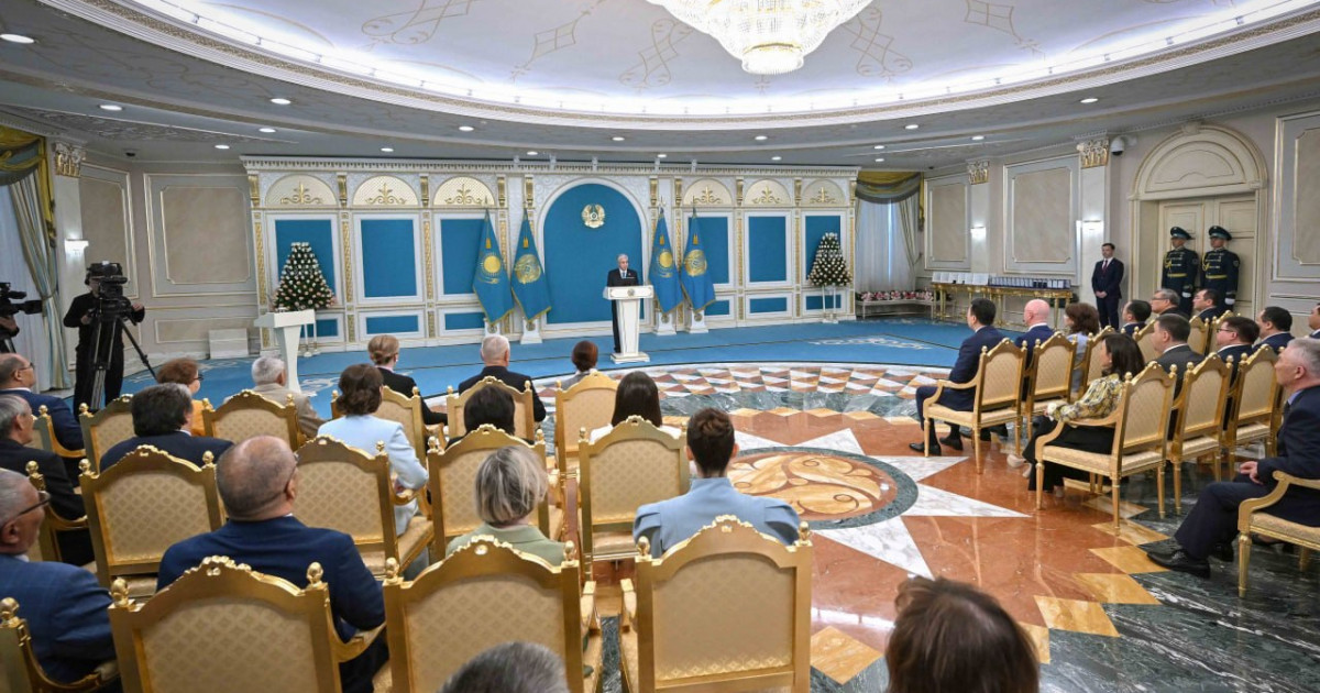   Президент жаңа Конституцияны қабылдауға журналистердің қосқан үлесін жоғары бағалады   