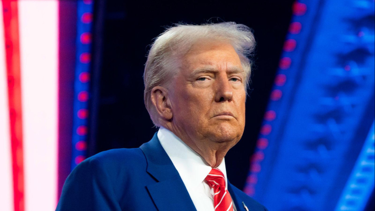 Трамп Иранды бітім шартын бұзды деп айыптады