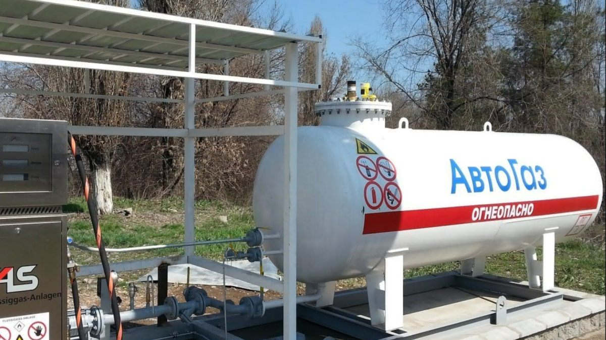 Минэнерго ответило на жалобы из-за очередей за автогазом в Мангистау