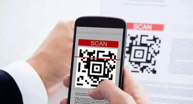 Мошенники используют QR-коды: полиция предупредила о новой схеме обмана