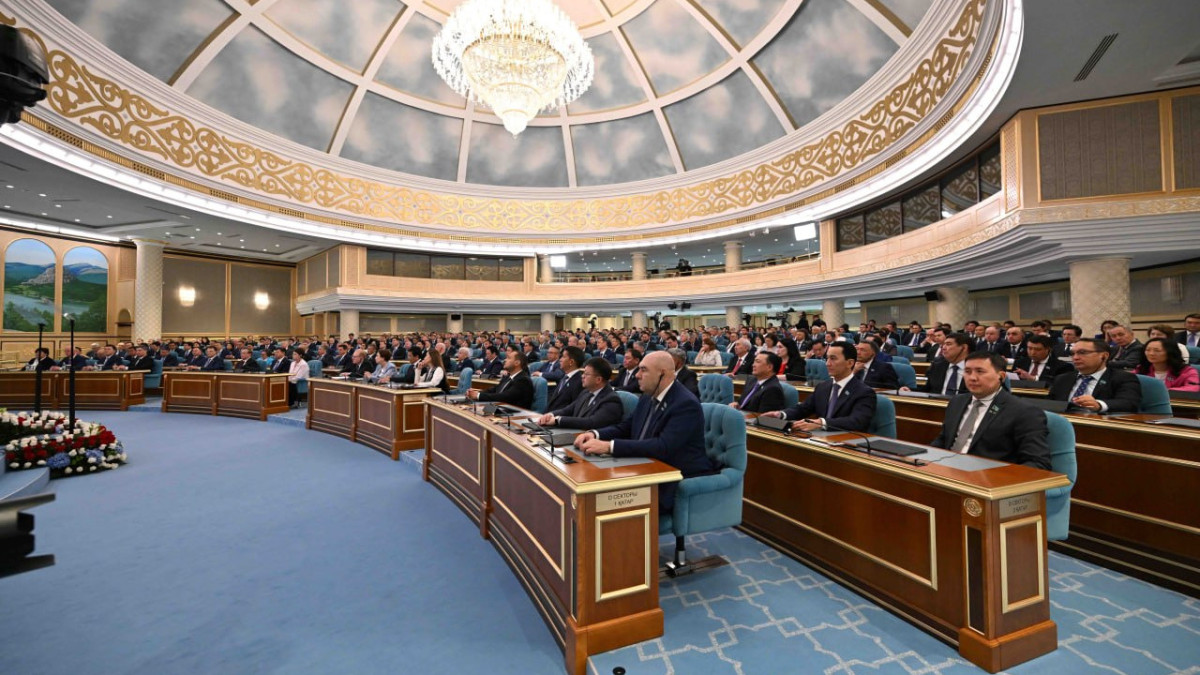 Ең мықты құрамның бірі – Тоқаев Парламенттің сегізінші шақырылымының депутаттарына зор алғыс білдірді