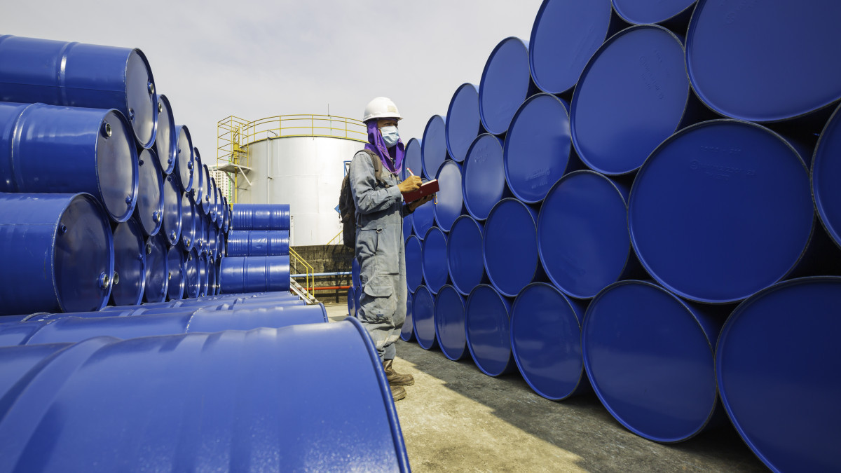 Мировые цены на нефть пошли вверх после падения