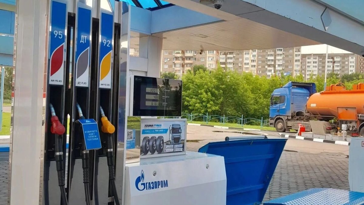 Ресей «Еуро-2» стандартына қайта оралмақ: жанармай сапасына қойылатын талаптар төмендеуі мүмкін