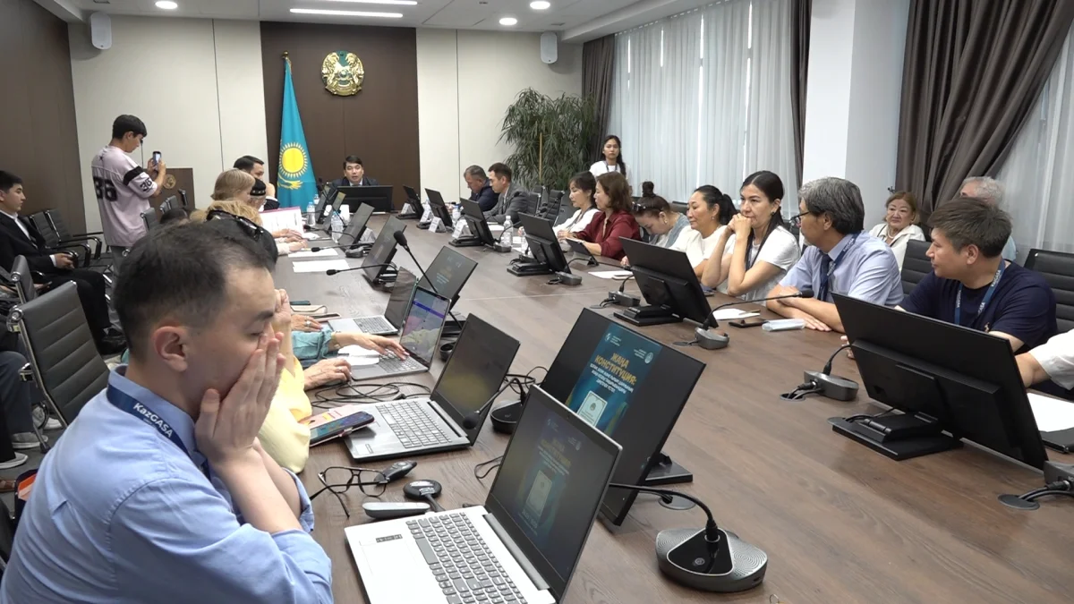 Жаңа конституция және адами капитал: Алматыда  сарапшылар бас қосты
