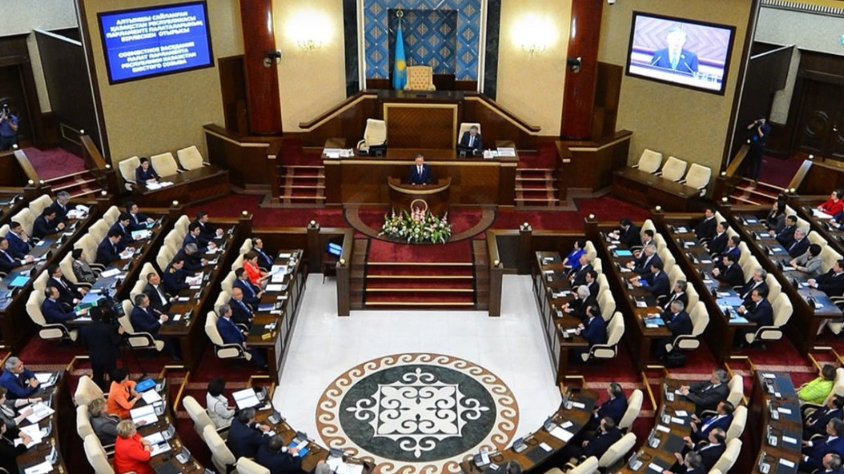 Парламент палаталарының соңғы бірлескен отырысы басталды